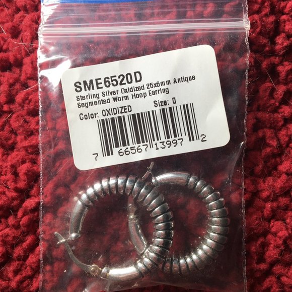 NWT Sterling Silver Oxidized Antique Hoop Earrings - Picture 3 of 3